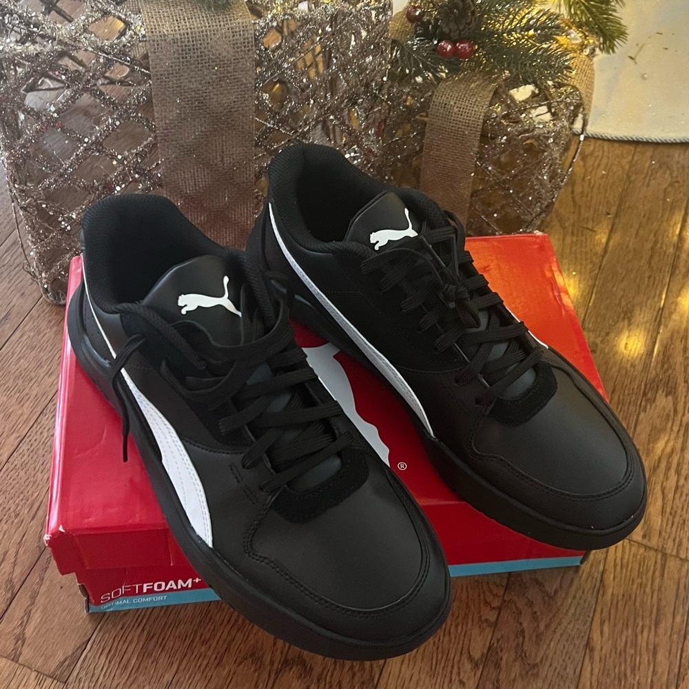 Puma soft foam shoes